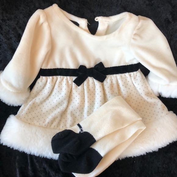 2-Piece Baby Girl Dress & Matching Leggings - Picture 3 of 6